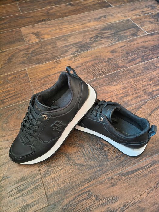 Nowe buty Tommy Hilfiger rozmiar 40