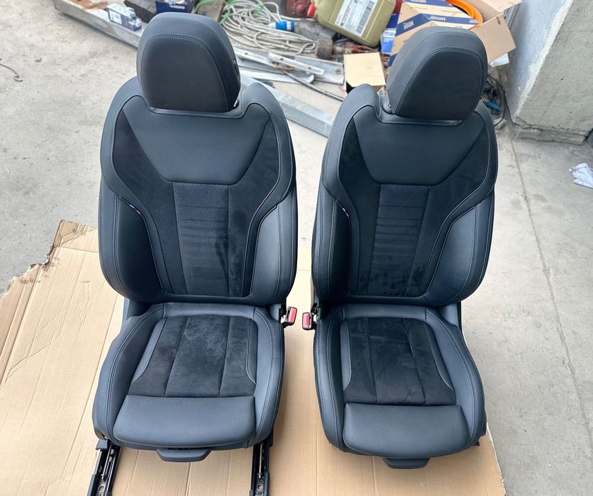 KOMPLET FOTELI I KANAP BMW I4 M PAKIET.