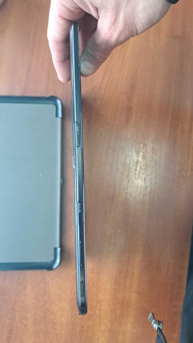 Планшет Samsung Galaxy Tab 4 SM-T531