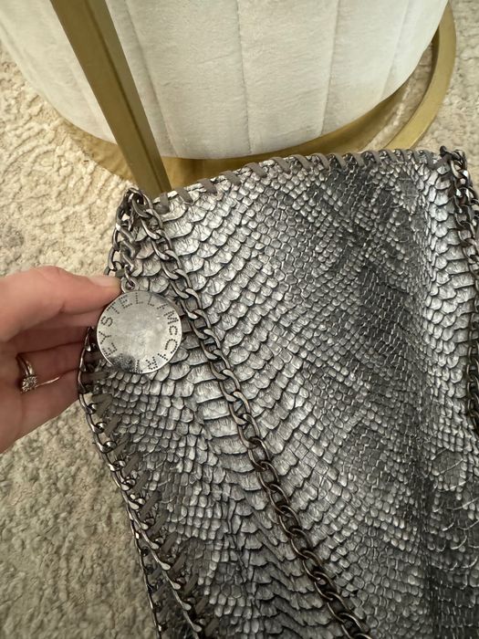 Сумка в стилі stella mccartney жіноча з імітацією зміїної шкіри