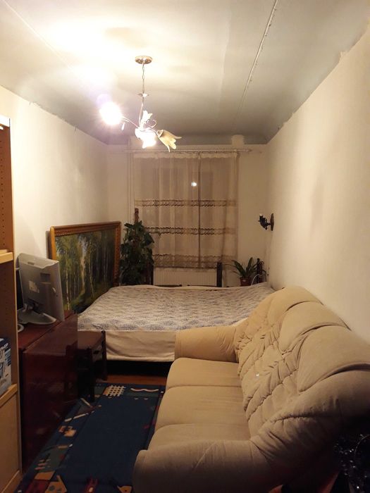 3х кім. 4 поверх (в центрі міста) р-н 8й квартал ЦУМ