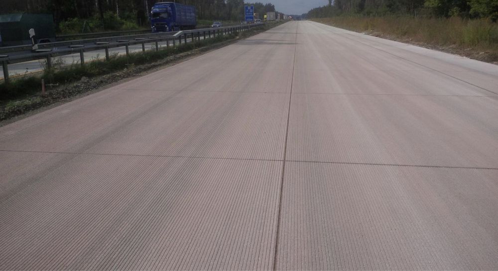 Бетонні дороги, доріжки. Бетонирование