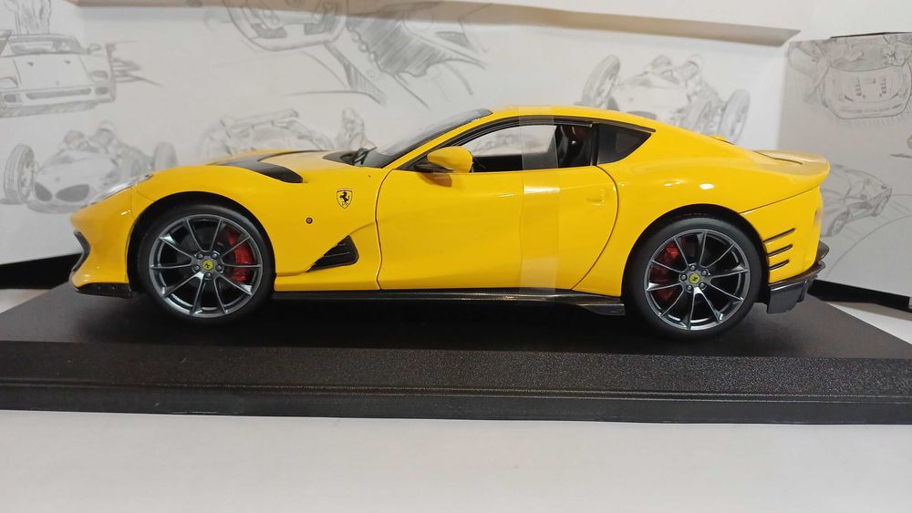 1/18 Ferrari 812 Competizione am - Burago