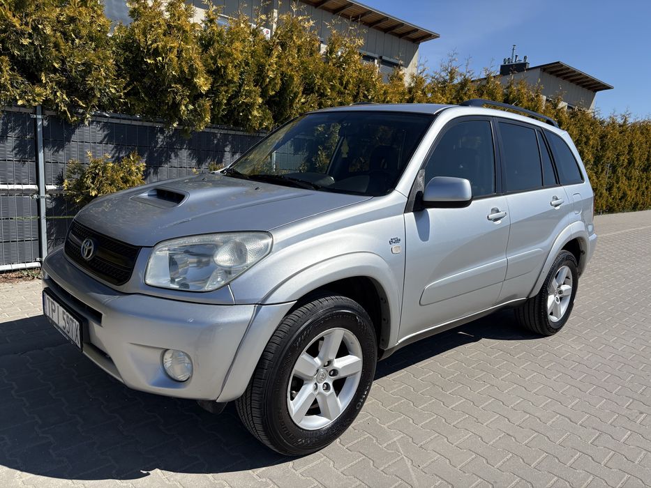 Toyota  Rav 4•2.0 D4D•4x4•Hak•nowy rozrząd i dwumasa