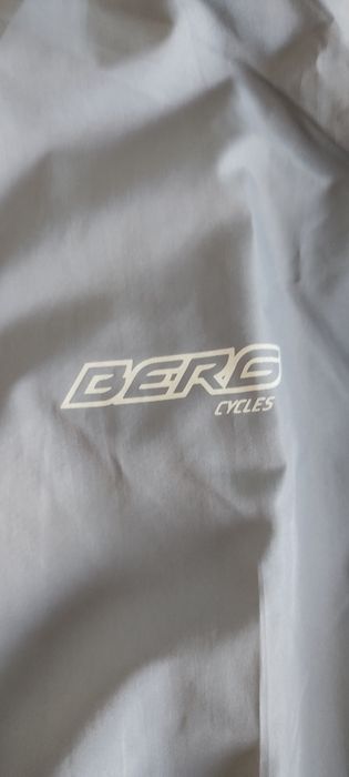 Casaco Corta vento Berg XL