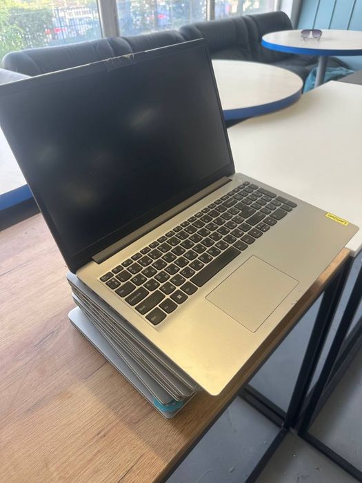 Ноутбуки Lenovo / HP / ASUS у продажу