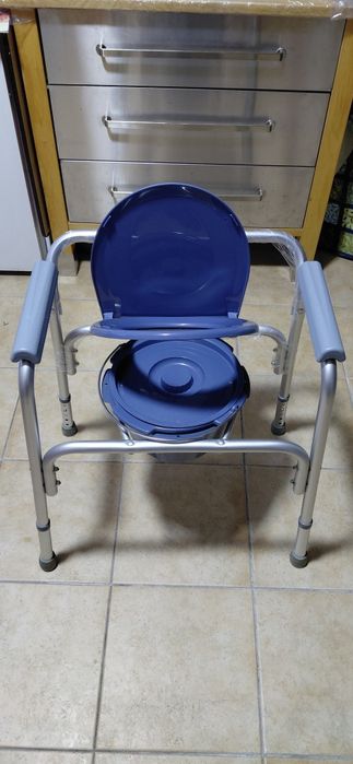 Cadeira Sanitária
