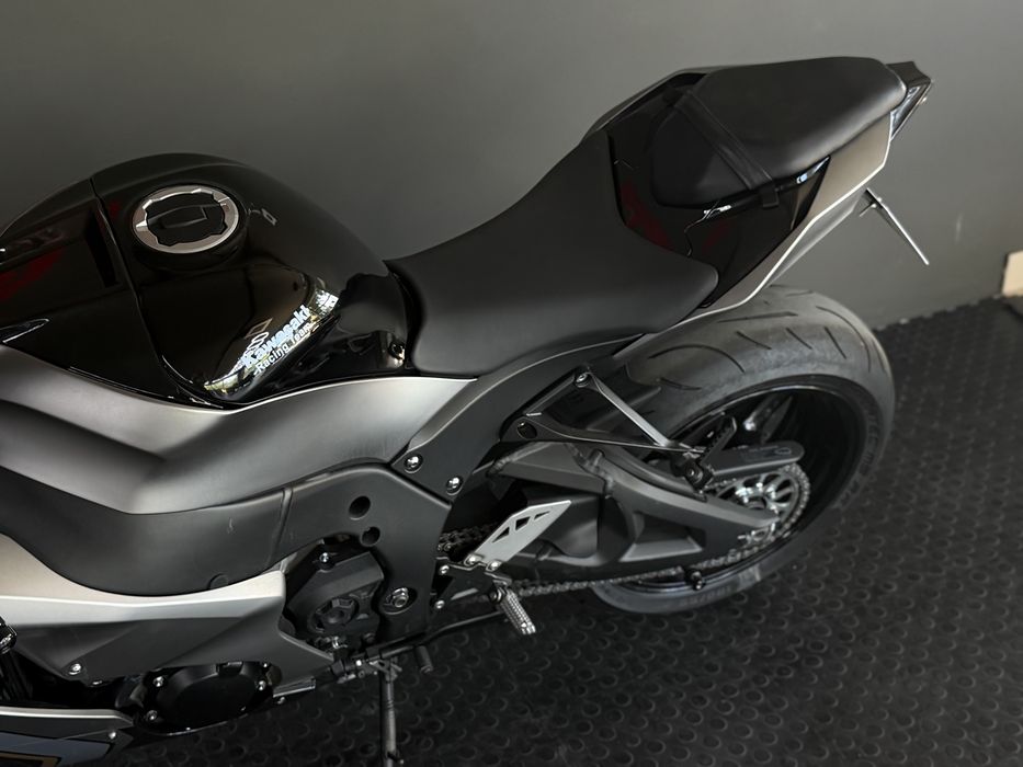 Мотоцикл Kawasaki ZX-10R 2022 рік