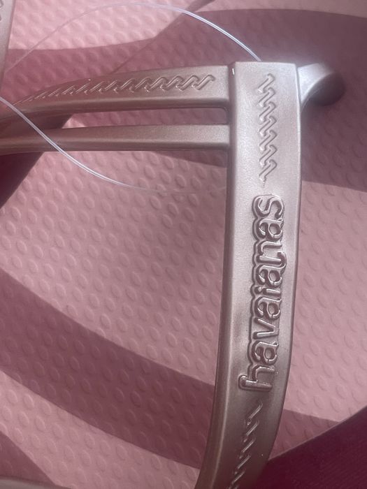 Havaianas novas em tons de rosa