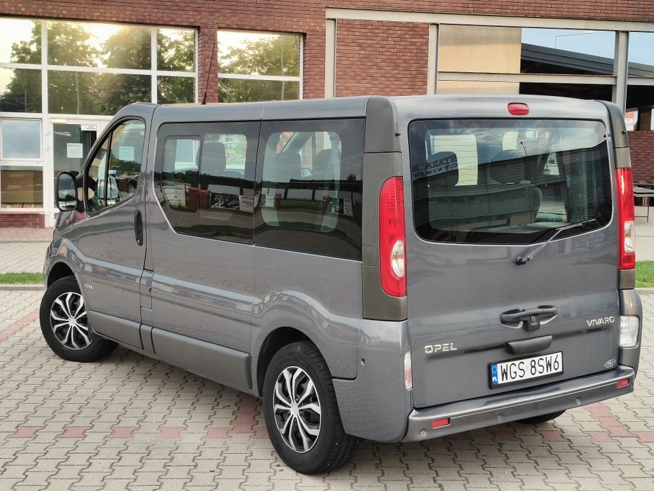 Opel Vivaro 2,0CDTI  -TOUR- import  TABLICE PL