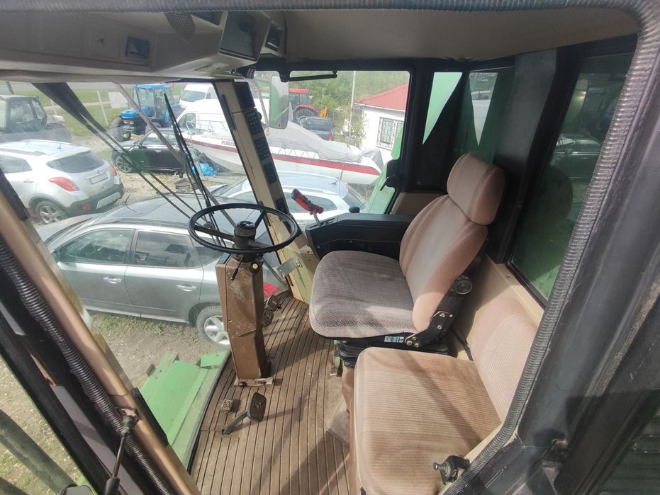 Kombajn zbożowy John Deere 2054 Hill Master