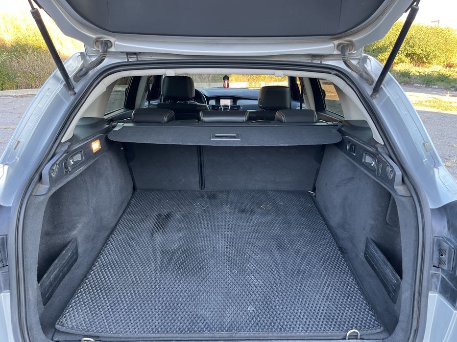 RENAULT LAGUNA 2012 Рено Лагуна