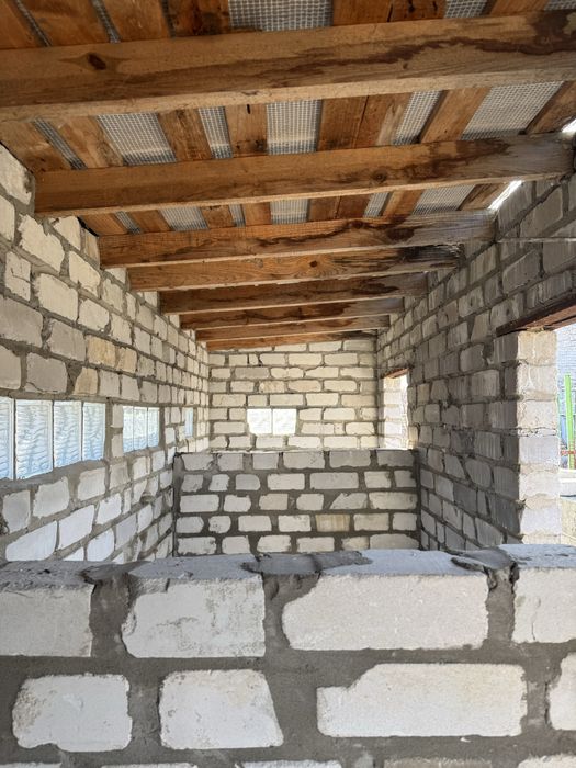 ПРОДАМ  дачу  біля річки Дніпро