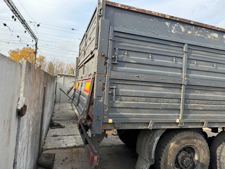 Причіп СЗАП трьохосний