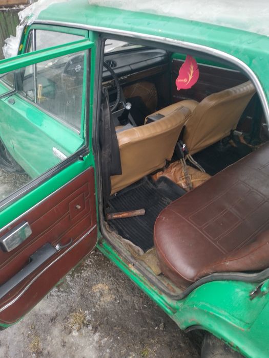 Продам ваз 2101 всі питання за номером телефону пишіть дзвоніть .