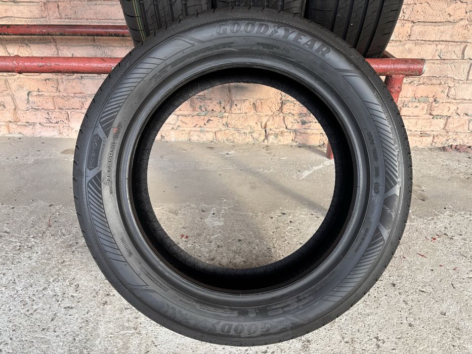 Комплект літніх НОВИХ шин !!!24рік!!! 215/55R18 99V Good Year