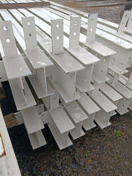 Dwuteownik 240mm słup podpora konstrukcja hala wiata magazyn