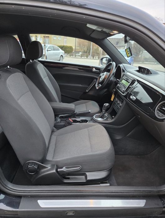 Volkswagen New Beetle 2013
