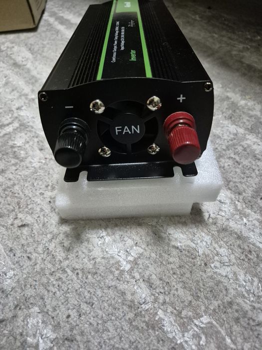 Інвертор Aierwill 12v 
Пікове навантаження 2600w, постійне 1300w
Вихід