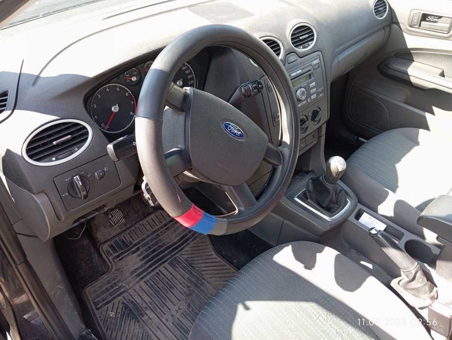 Ford Focus 2006r. mały przebieg jak na wiek i słynny silnik 1,6 benzyna 100 km