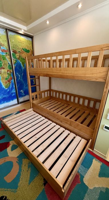 Двохповерхове ліжко