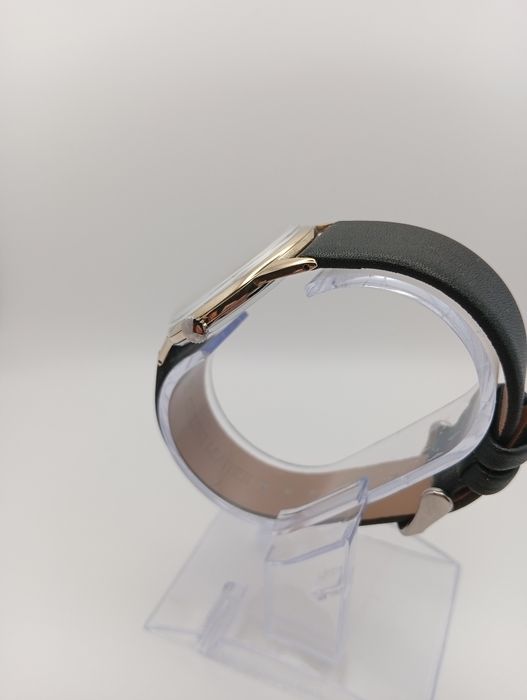 . . . . . . . . MOVADO® Cal.125. . . . . .        *unikat *(rok 1950)