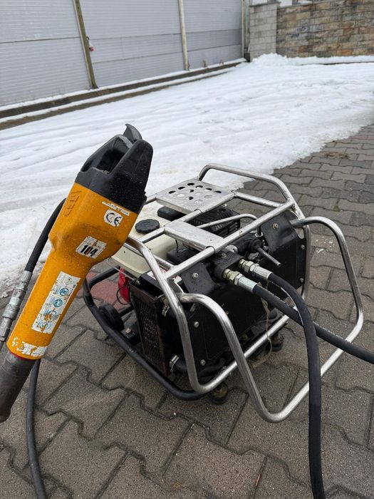 Agregat stacja hydrauliczka z młotem