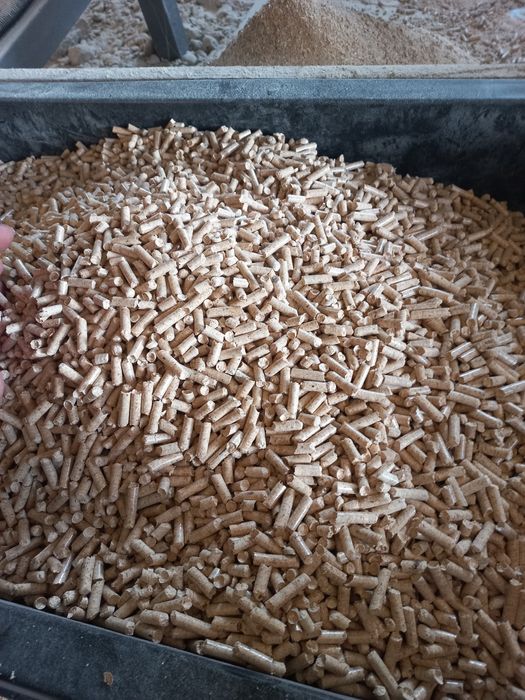 Пелети,гранули,pellets,мішки по 15 кг.14000грн тонна.