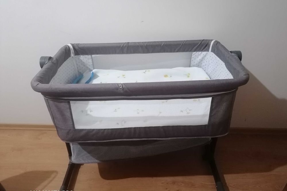 Next to me como novo.