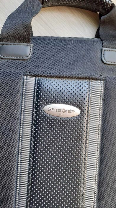 Mala almofadada portátil samsonite