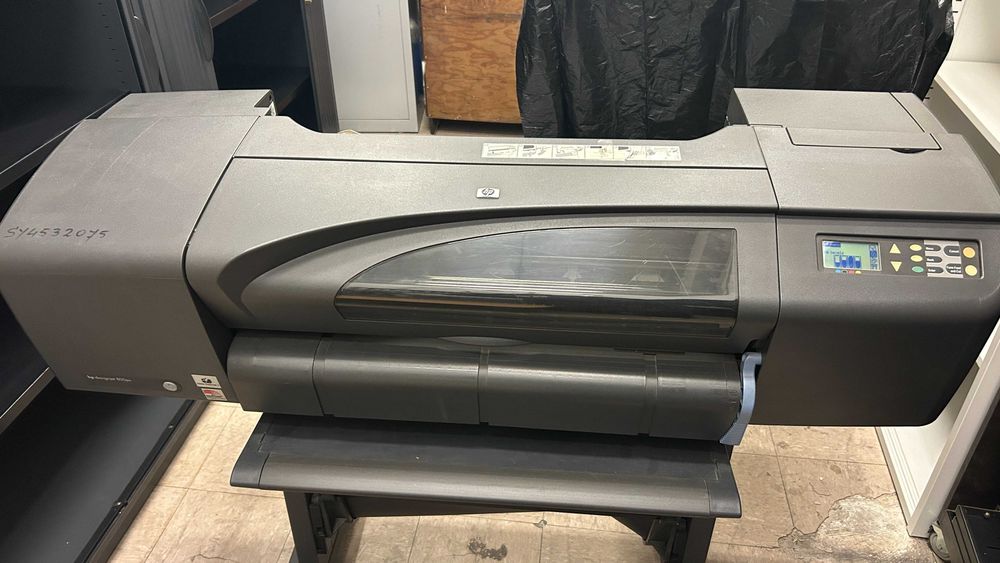 Impressora HP DesignJet 800 wide modelo C7779B