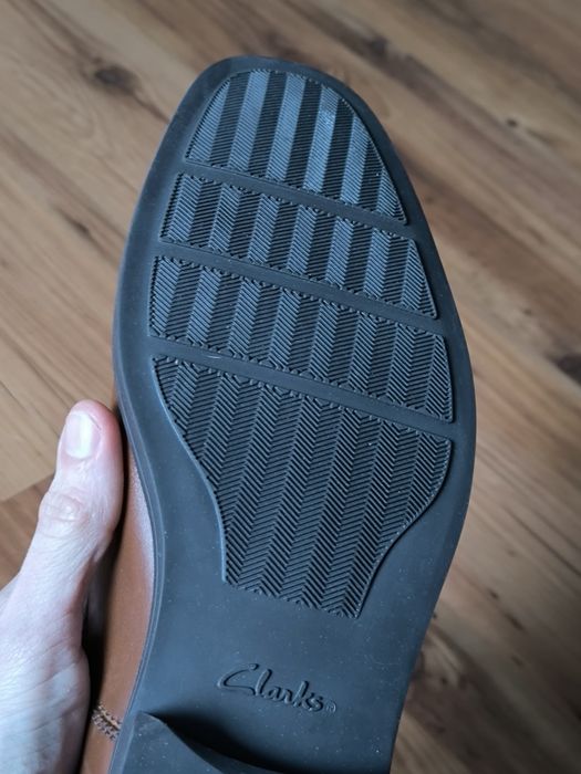 Clarks buty męskie eleganckie 44 1/2 brązowe półbuty skórzane soft