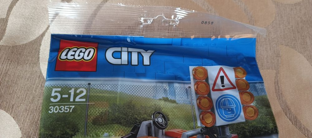 5. Nowy polybag lego  30357