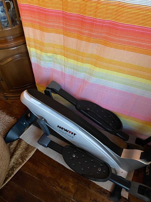 Bicicleta Elíptica NewFit Alpha II
