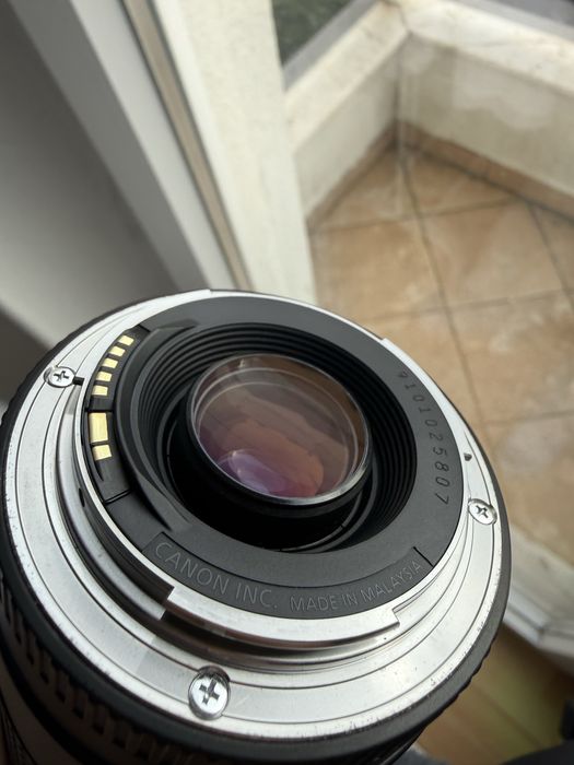 Obectiva Canon EF 75-300mm f/4-5.6 III