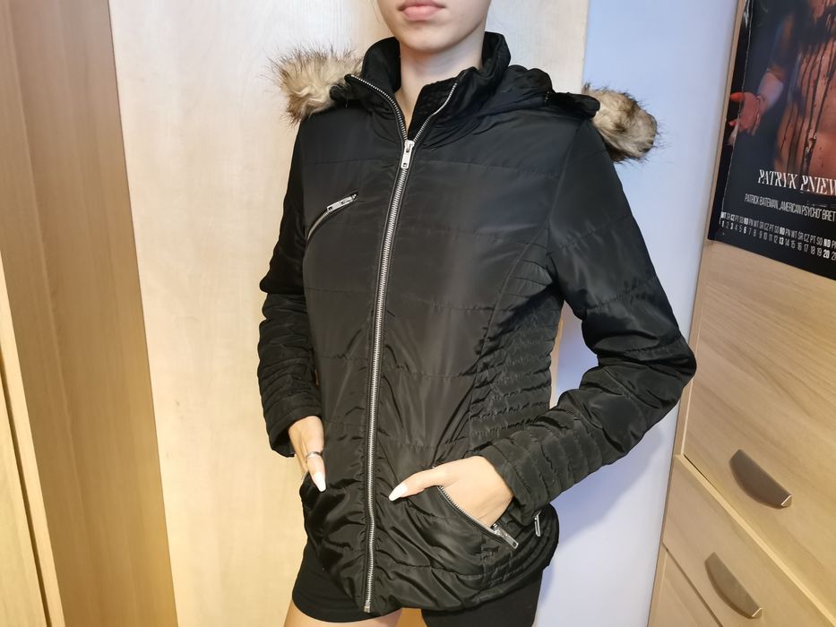 Kurtka damska House czarna obszycie kaptura lis futerko