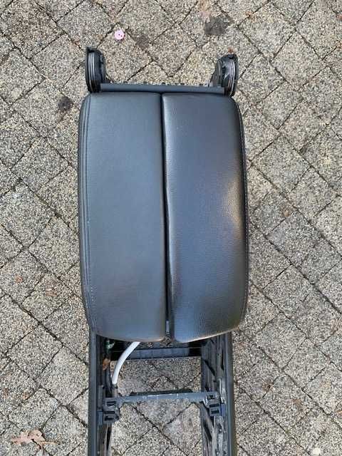 Honda Legend IV 2006- Podłokietnik