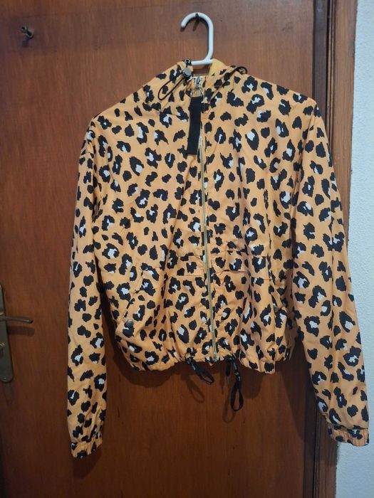 Casaco tigresa em muito bom estado