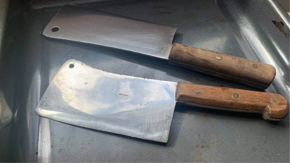 Cutelo de cozinha usado , com cabo em madeira