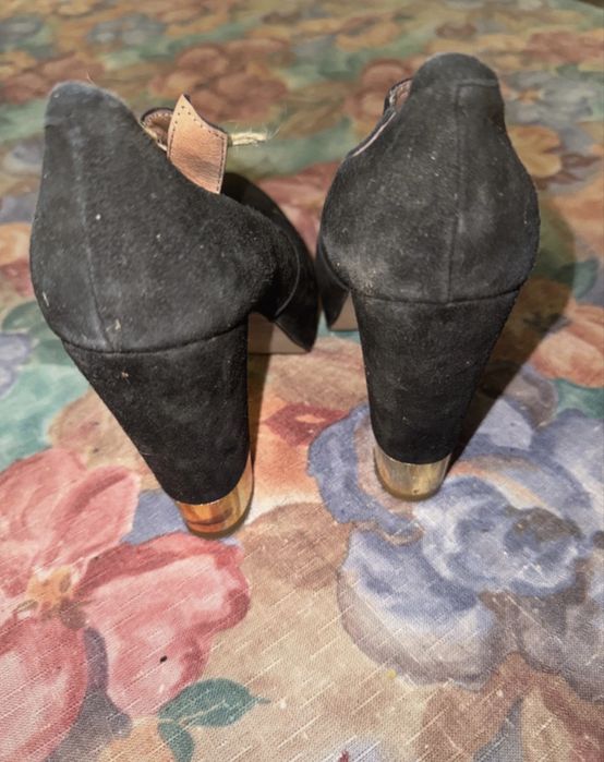 Sapatos de salto alto