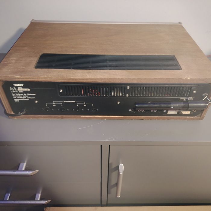 amplituner stereo marki Intel