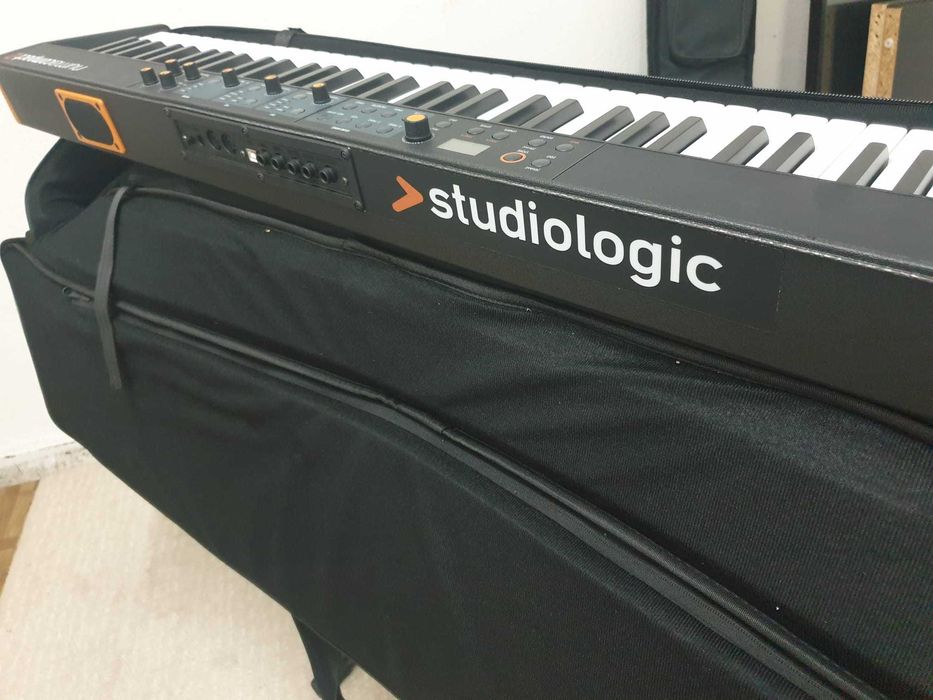 Studiologic Numa Compact 2474381589908049921