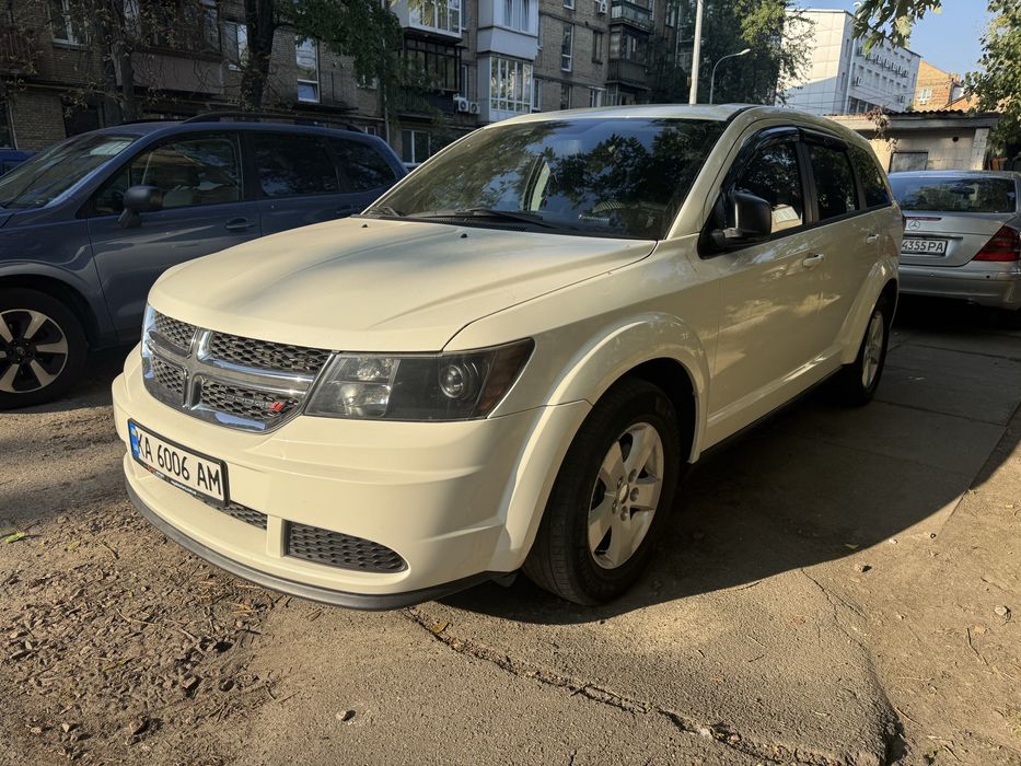 Dodge Journey. 2,4 газ/бензин. Автомат