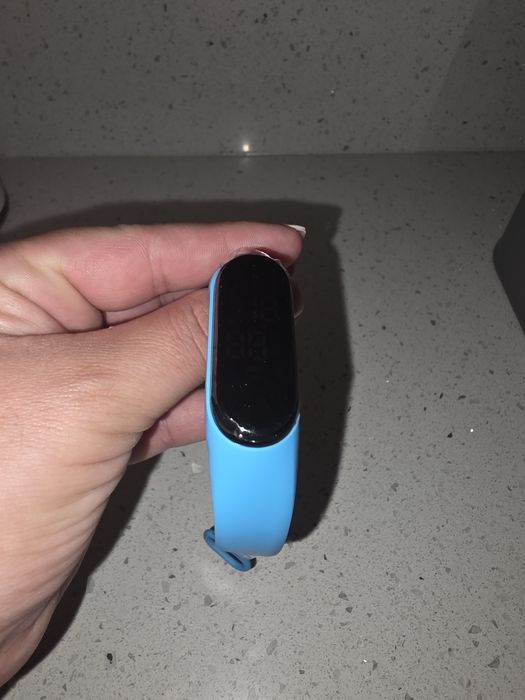 Relógio digital novo64751077929475123