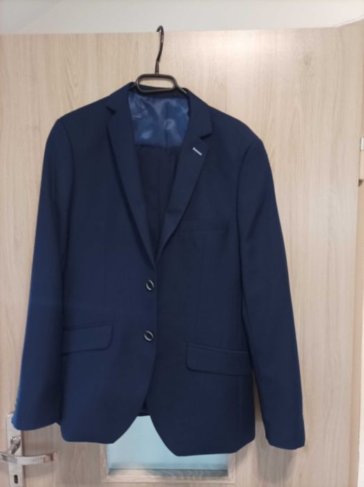 Garnitur młodzieżowy