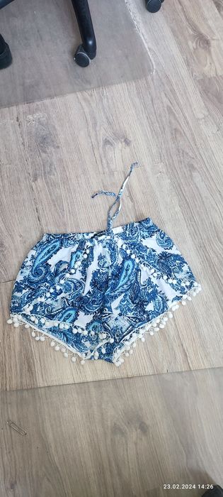 piękne krótkie spodenki firmy BIK Bok rozm. S