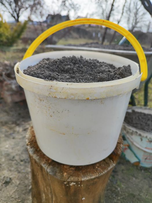 Зола древесна выщелочена попел дуба акації сосни вологий 5 літрів  3кг