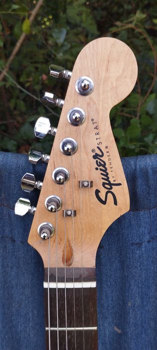 Fender Squier Stratocaster 2004 impecavel. Como novo.