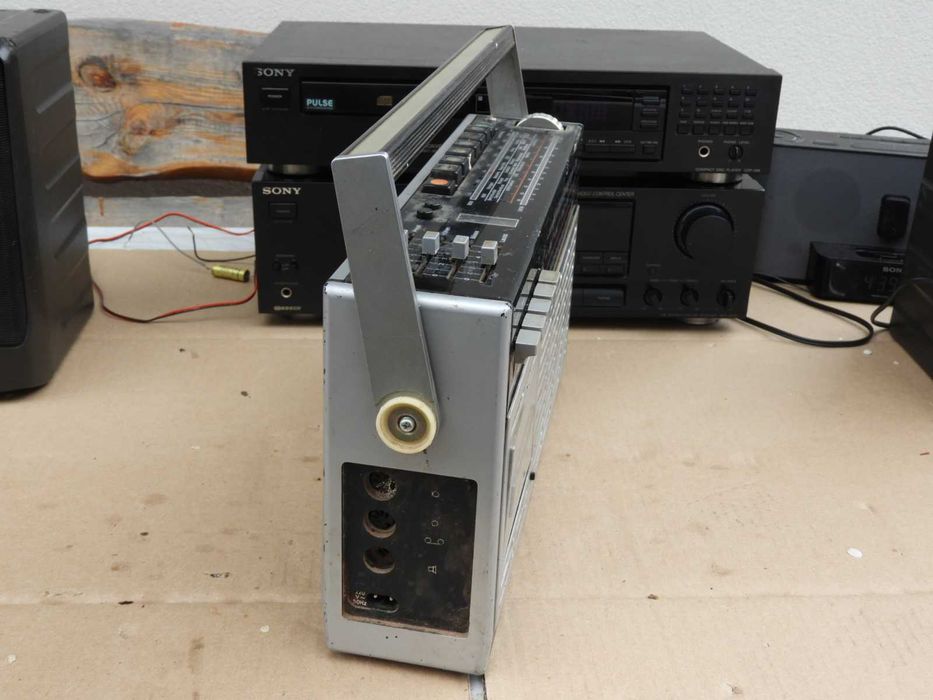Radio Telefunken Compact 101 C do naprawy lub na części