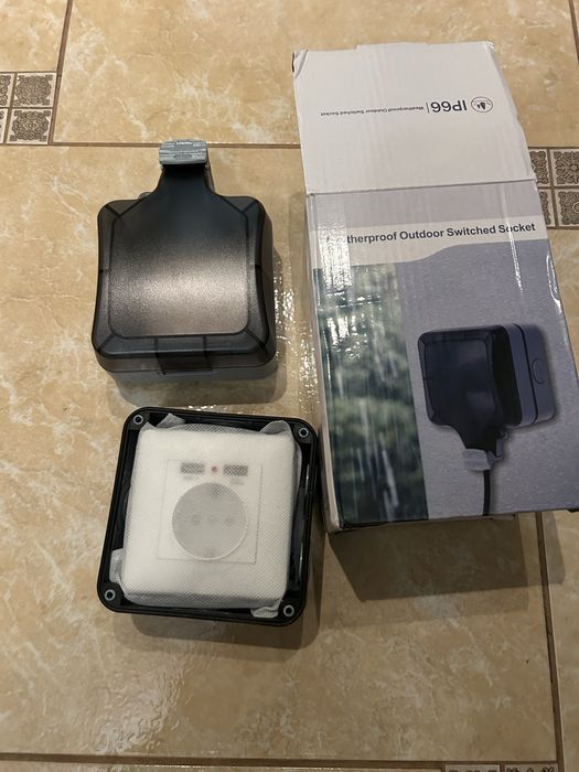 Розетка вологозахищена IP66, з USB